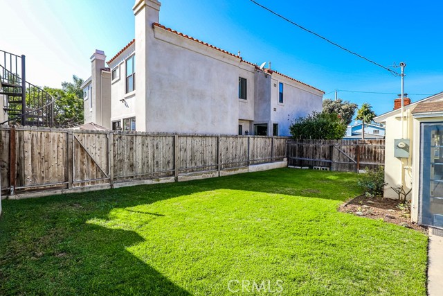 Detail Gallery Image 28 of 29 For 520 12th St, Huntington Beach,  CA 92648 - 2 Beds | 1 Baths