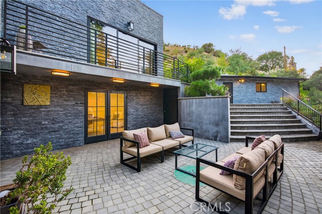 7576 -7582 McGroarty Terrace, Los Angeles CA: https://media.crmls.org/medias/a6d5ad0e-cabe-471a-957b-97a8837afd4d.jpg