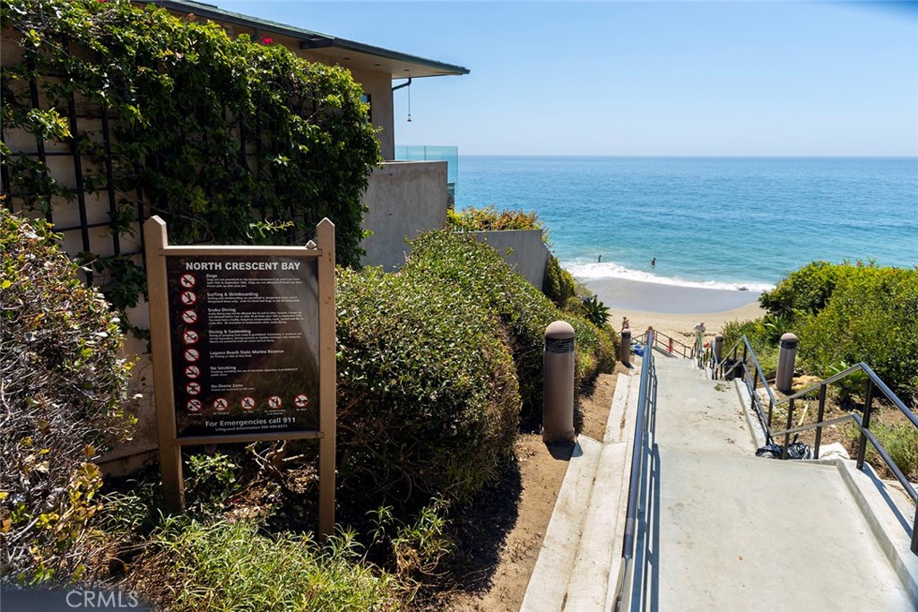 Stairs to Crescent Bay Beach. Walking Distance