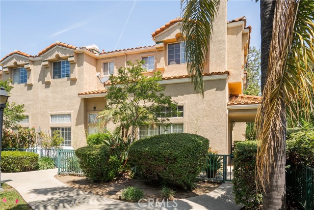 243 S San Dimas Canyon Road, San Dimas CA: https://media.crmls.org/medias/a6d60059-74ca-4cd4-a635-053ff75bdaa9.jpg