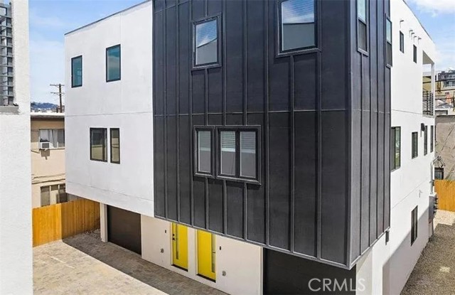 Detail Gallery Image 22 of 23 For 6417 1/2 Lexington Ave, Los Angeles,  CA 90038 - 4 Beds | 4 Baths