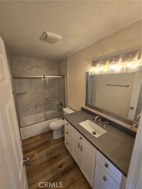 Detail Gallery Image 25 of 34 For 22 Exeter #23,  Irvine,  CA 92612 - 1 Beds | 1 Baths