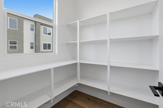 Detail Gallery Image 12 of 55 For 27321 Bear Creek Ln, Valencia,  CA 91381 - 4 Beds | 3/1 Baths