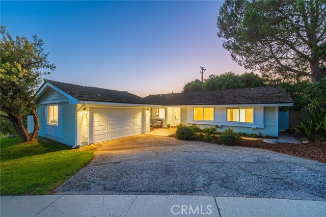 27945 Alvarez photo 16