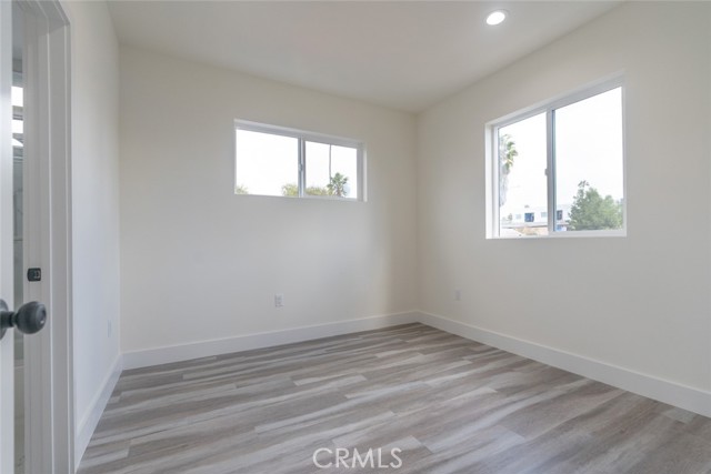 Detail Gallery Image 29 of 39 For 443 1/2 N Harvard Bld, Los Angeles,  CA 90004 - 4 Beds | 4 Baths
