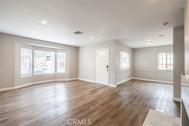 Image 12 of 48 For 10113 Harvest Avenue