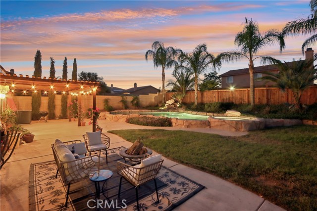 Detail Gallery Image 5 of 39 For 25644 Mountain Glen Cir, Menifee,  CA 92585 - 4 Beds | 2 Baths