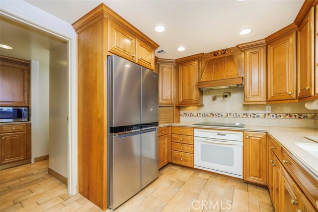 Detail Gallery Image 18 of 42 For 525 E Seaside Way #807,  Long Beach,  CA 90802 - 2 Beds | 1/1 Baths