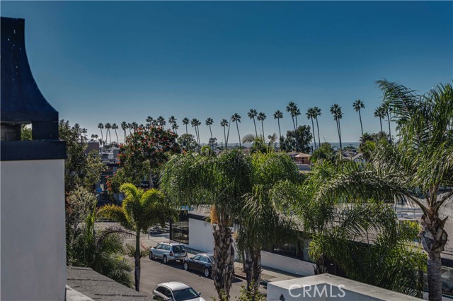Detail Gallery Image 56 of 65 For 608 Heliotrope, Corona Del Mar,  CA 92625 - 4 Beds | 4 Baths