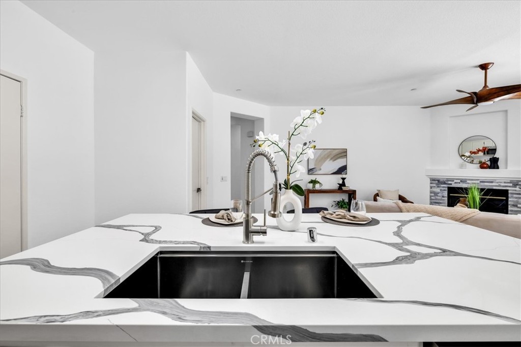 MLS #OC25102142 image #26