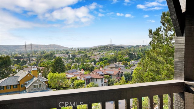 19 Basilica Place, Ladera Ranch CA: https://media.crmls.org/medias/a6d9212c-dbb2-423c-811a-a4c3f5d4a81e.jpg