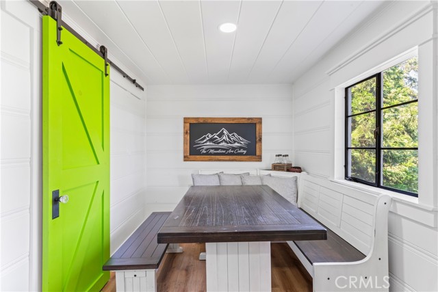 Detail Gallery Image 20 of 53 For 101 State Highway 173, Lake Arrowhead,  CA 92352 - 3 Beds | 3 Baths
