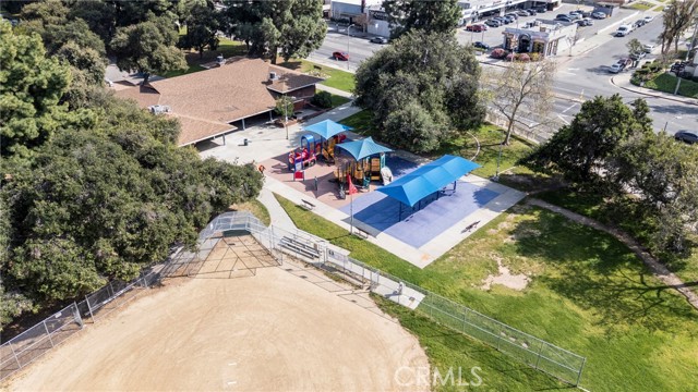 Detail Gallery Image 32 of 32 For 10799 Sherman Grove Ave #82,  Sunland,  CA 91040 - 1 Beds | 1 Baths