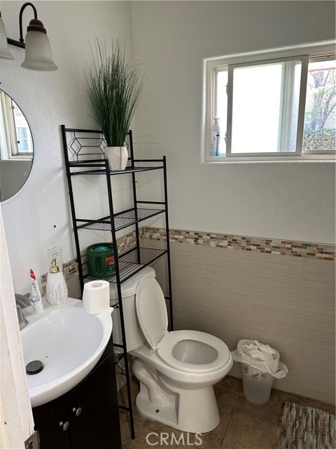 Detail Gallery Image 10 of 22 For 405 S 3rd, La Puente,  CA 91746 - – Beds | – Baths