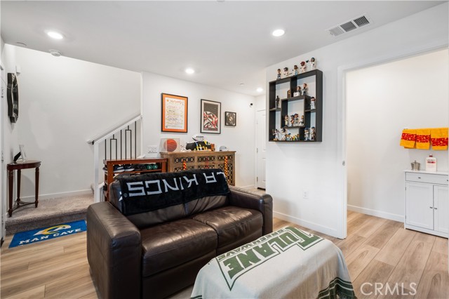 Detail Gallery Image 22 of 26 For 22321 Spanish Oak Ct, Torrance,  CA 90502 - 3 Beds | 2/2 Baths