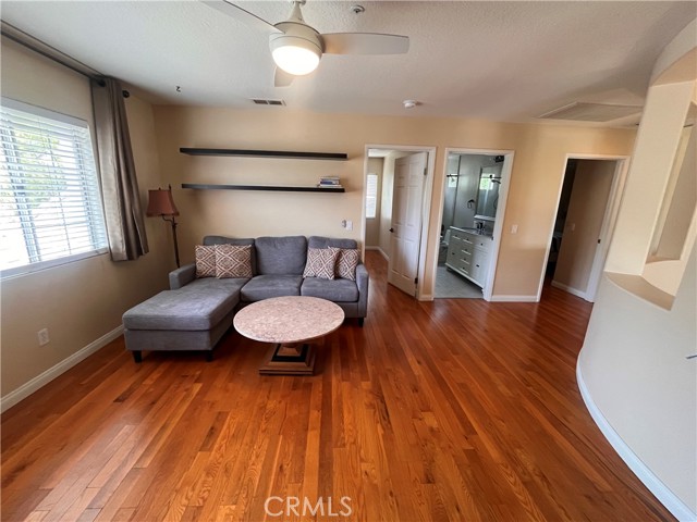Detail Gallery Image 37 of 58 For 24633 Stagg St, West Hills,  CA 91304 - 5 Beds | 3 Baths