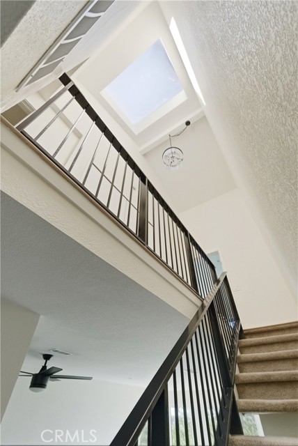 Detail Gallery Image 20 of 41 For 1095 Mesa Bluff, Costa Mesa,  CA 92627 - 2 Beds | 2/1 Baths