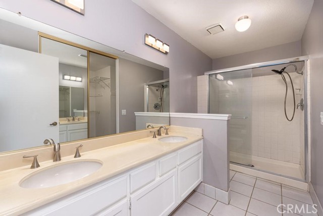 25181 Chestnutwood, Lake Forest CA: https://media.crmls.org/medias/a6db85cd-6484-4bc4-9a31-ff30f02016f1.jpg