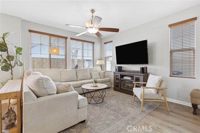 Detail Gallery Image 6 of 28 For 31752 Green Oak, Temecula,  CA 92592 - 3 Beds | 2/1 Baths