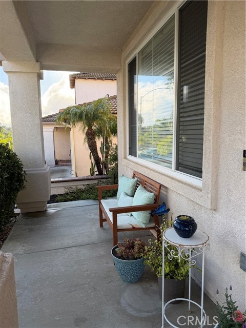 Detail Gallery Image 4 of 31 For 30816 Point Woods Ct, Temecula,  CA 92591 - 4 Beds | 2/1 Baths