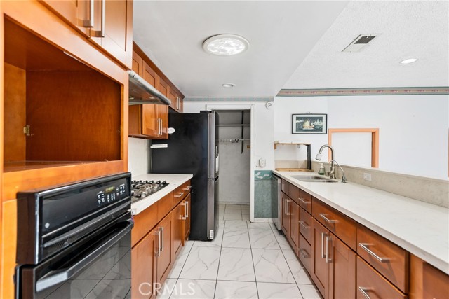 Image 13 of 31 For 344 Reed Street