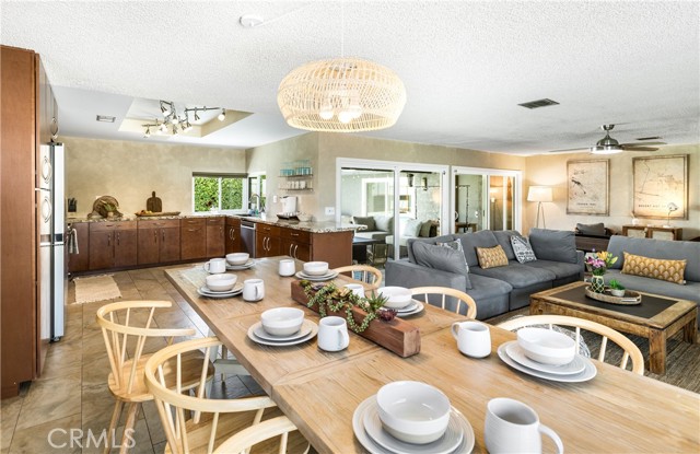 11205 Foxdale Drive, Desert Hot Springs CA: https://media.crmls.org/medias/a6de0530-4952-4b54-b0f4-0e18b2417e55.jpg