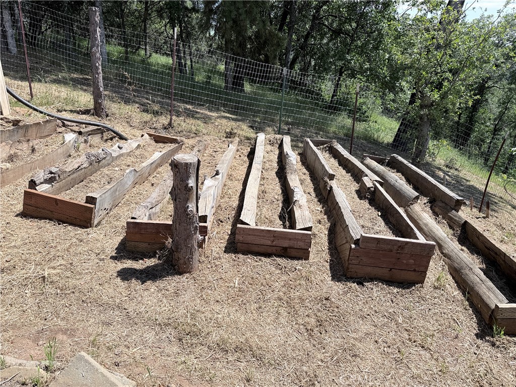 https://media.crmls.org/medias/a6de97f8-fe89-4006-b2ee-9a2af7377fd9.jpg?preset=X-Large