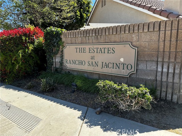 750 Diamante, San Jacinto CA: https://media.crmls.org/medias/a6df7d35-1796-4308-a583-e083325f7dbe.jpg