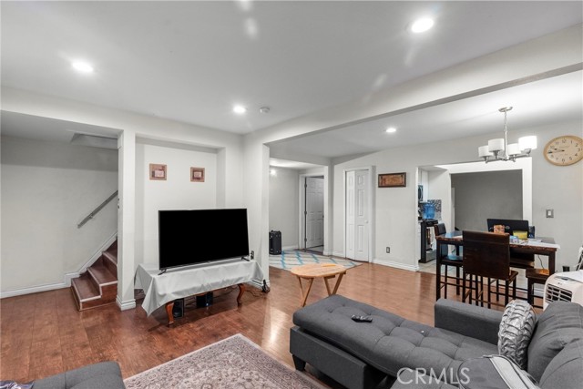 Detail Gallery Image 4 of 32 For 2619 Trinity St, Los Angeles,  CA 90011 - – Beds | – Baths