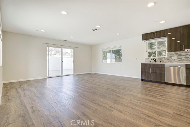 Detail Gallery Image 6 of 25 For 13329 Strathern St, North Hollywood,  CA 91605 - 2 Beds | 1/1 Baths