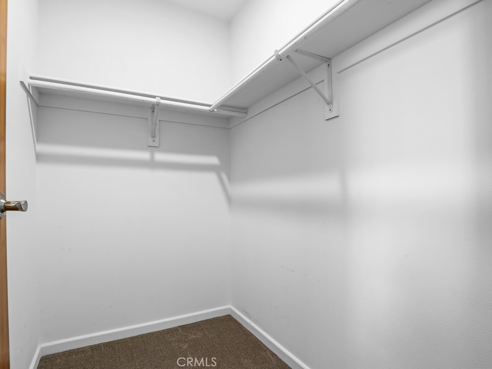https://media.crmls.org/medias/a6e17b12-dd9a-4565-a3e8-e8d009cc4a77.jpg?preset=X-Large