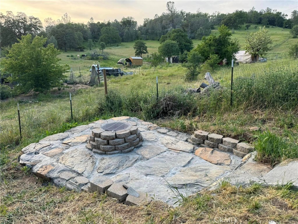 https://media.crmls.org/medias/a6e1bbb7-16ed-4992-bd0a-7e9ac94c7958.jpg?preset=X-Large