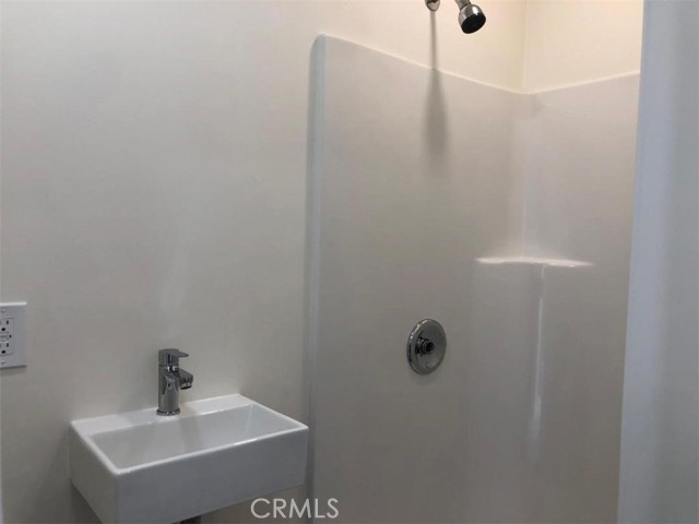 Detail Gallery Image 18 of 21 For 6563 Kansas Ave, Los Angeles,  CA 90044 - 2 Beds | 1 Baths