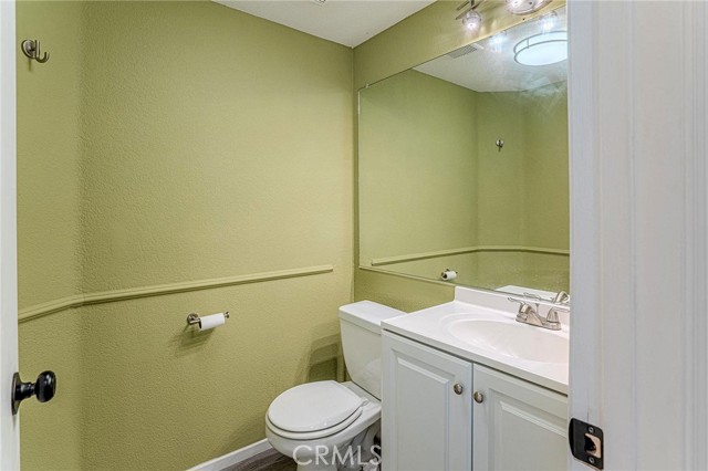 Detail Gallery Image 15 of 40 For 43430 via Barrozo, Temecula,  CA 92592 - 4 Beds | 2/1 Baths