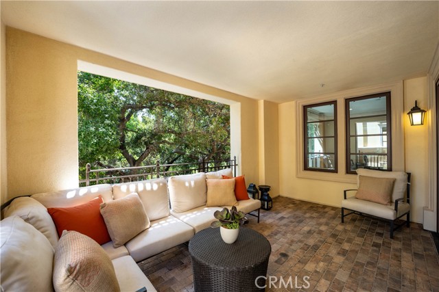 Detail Gallery Image 11 of 42 For 23500 Park Sorrento #D24,  Calabasas,  CA 91302 - 3 Beds | 3/1 Baths