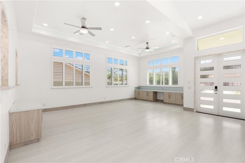 MLS #OC25246819 image #5