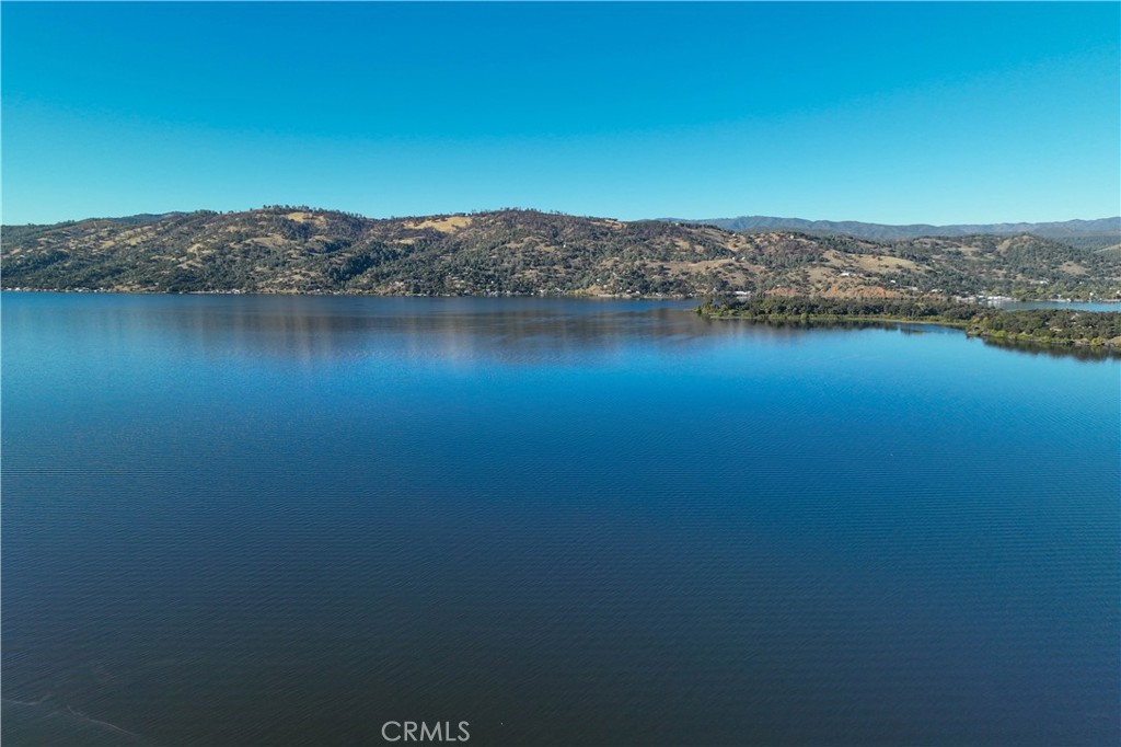 https://media.crmls.org/medias/a6e32c56-476e-407c-86cf-abb2bbfd4d92.jpg?preset=X-Large