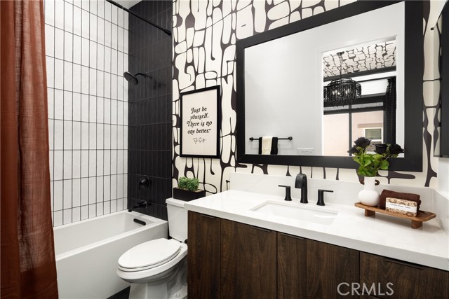 Detail Gallery Image 12 of 19 For 22057 Tuscany Ct, Walnut,  CA 91789 - 5 Beds | 5/1 Baths