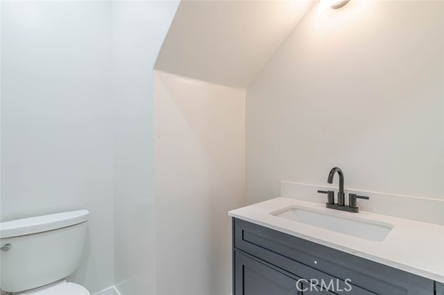 7416 Valaho Lane, Tujunga CA: https://media.crmls.org/medias/a6e3ab5b-69dd-49b3-85db-0a72d3464aed.jpg