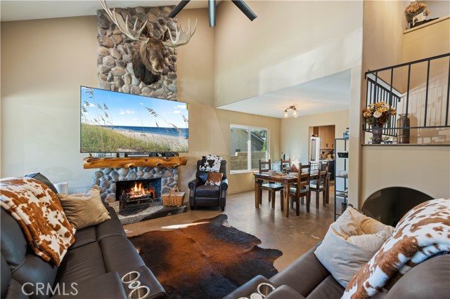 Detail Gallery Image 9 of 44 For 28975 Lotusgarden, Canyon Country,  CA 91387 - 4 Beds | 3 Baths