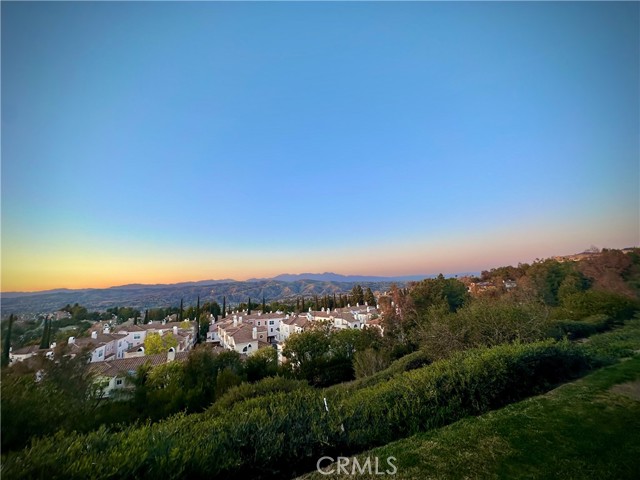 8065 E Sandstone Drive, Anaheim Hills CA: https://media.crmls.org/medias/a6e4dcbe-79a0-4869-83c4-83c1b30d3a6a.jpg