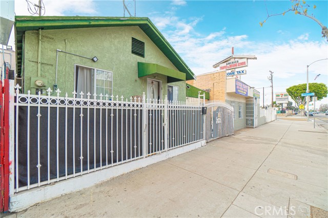 4253 Olympic Boulevard, Los Angeles, California 90023, 2 Bedrooms Bedrooms, ,1 BathroomBathrooms,Single Family Residence,For Sale,Olympic,PW24091997