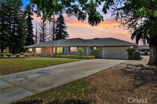Detail Gallery Image 3 of 52 For 9331 E Mesa Ave, Clovis,  CA 93619 - 3 Beds | 2/1 Baths