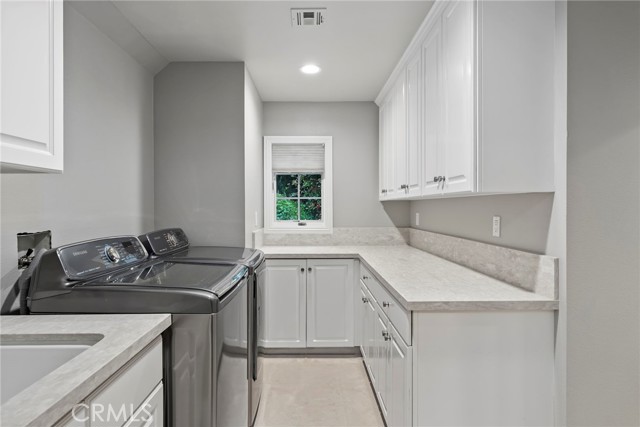 19021 Canyon Drive, Villa Park CA: https://media.crmls.org/medias/a6e5d0d9-4671-4c8c-902f-761f0ca73694.jpg