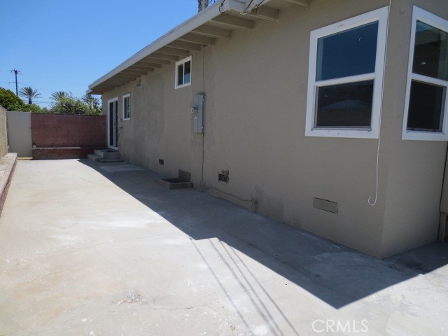 1403 W Elder Avenue, Santa Ana CA: https://media.crmls.org/medias/a6e6533d-325a-4b56-b156-0846d66faddf.jpg