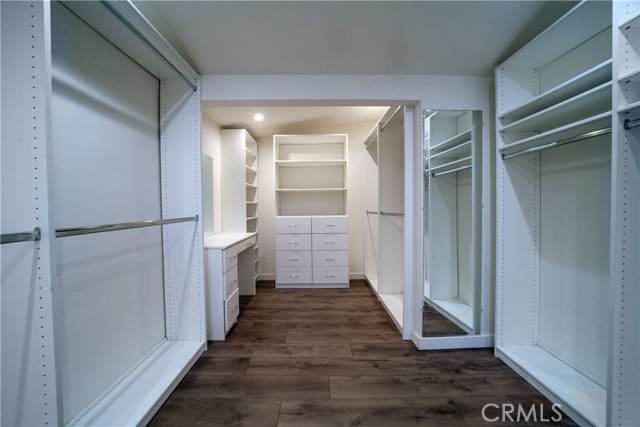 Detail Gallery Image 23 of 33 For 753 Claymont Dr, Los Angeles,  CA 90049 - 3 Beds | 3 Baths