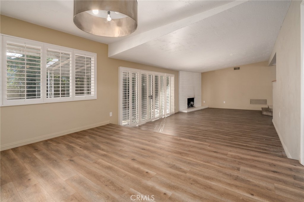 MLS #CV25220399 image #16