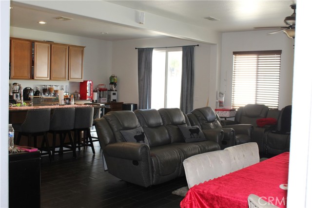 1382 Sunset, Perris CA: https://media.crmls.org/medias/a6e77e22-618b-4ecc-9b15-c628b2b79e2e.jpg