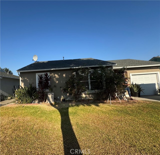 12155 Dunrobin Avenue, Downey CA: https://media.crmls.org/medias/a6e77ea0-6daf-4a80-bddd-55e14ad88200.jpg