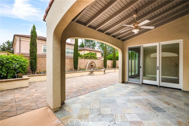 22 Statuary, Irvine CA: https://media.crmls.org/medias/a6e80747-ef80-4c42-be2c-0a75d3ff95ef.jpg